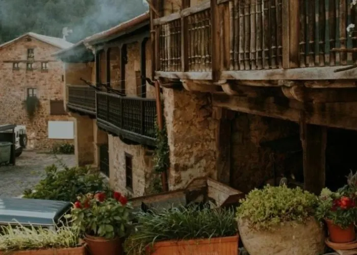 Tr Via Cornelia Centro De *